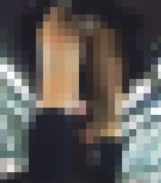 【再販】スケスケ下着がエロい現役娘の無防備な背後からのパンチラ盗撮動画　サンプル画像2