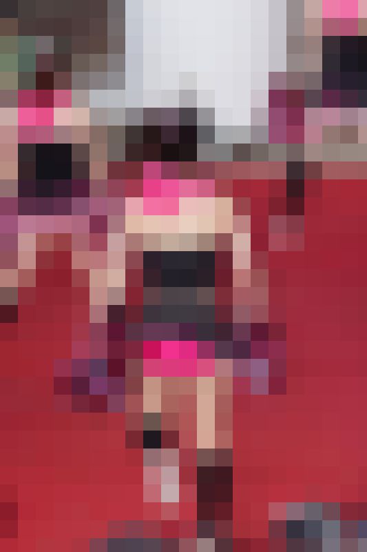 ピンクアンスコのチアガール・ダンスではブラがはみ出してます　サンプル画像1