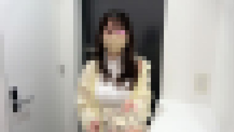 神乳清楚美女の脱ぎたてパンツ買取?パンチラ撮影し美巨乳を揉みしだく?【ローアングル/下着】　サンプル画像1