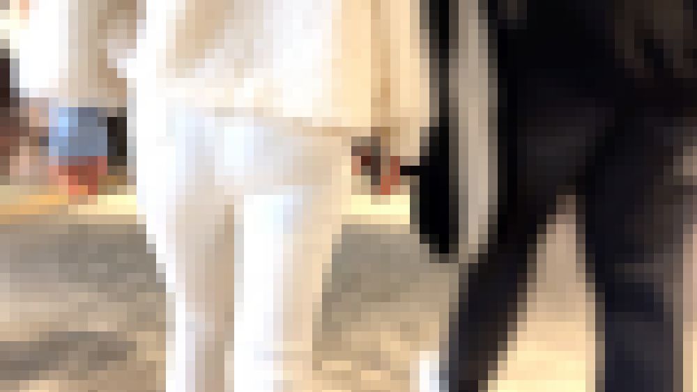 【４K・高画質】#57 彼氏とイチャつく韓国風美女の薄ピタ白パン美尻に密着　サンプル画像4
