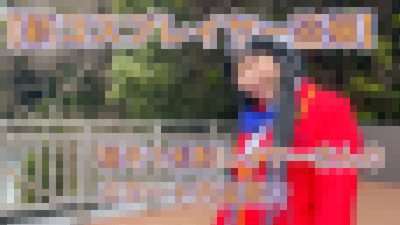 【新コスプレイヤー盗撮⑤】〜屋外で制服レイヤーさんのスカート内盗撮☆〜 サンプル画像