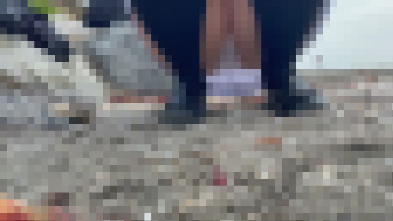 【新コスプレイヤー盗撮⑤】〜屋外で制服レイヤーさんのスカート内盗撮☆〜 サンプル画像1