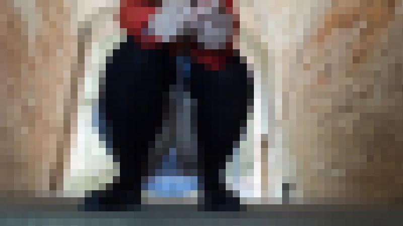 【新コスプレイヤー盗撮⑤】〜屋外で制服レイヤーさんのスカート内盗撮☆〜 サンプル画像6