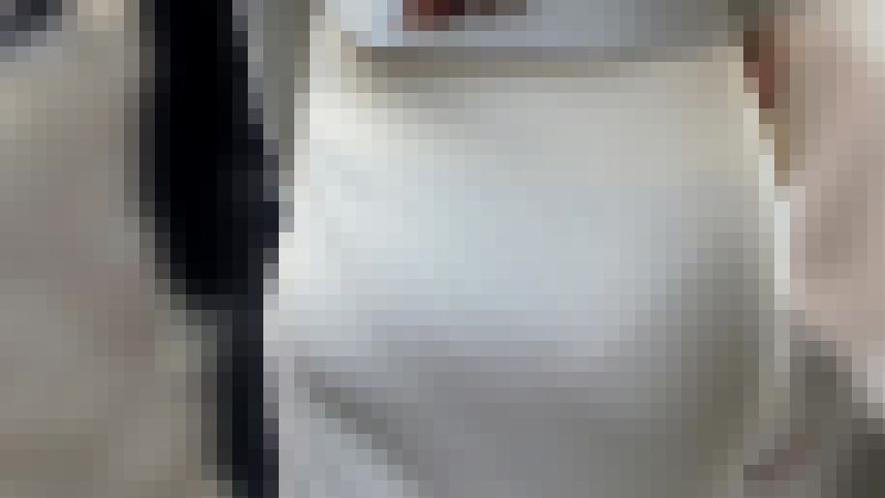 無防備(/ω＼)ニットワンピからパンティー透けてますよ！　サンプル画像6