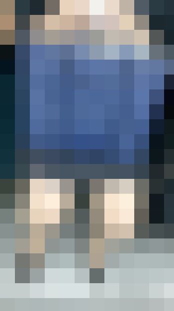 (電車対面)(顔出し)スカートからむき出しのむっちりパンストふともも…くぱぁ〜っと緩む限界近くまでひらいちゃう…OLお姉さんを観 サンプル画像4