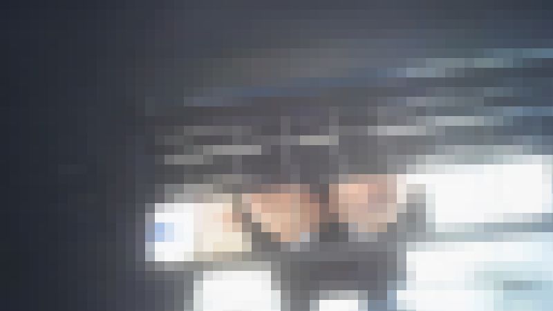 JKの美脚だけでは満足できず下からも覗いてみた動画　サンプル画像4