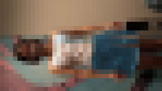 【再販】まさかの胸チラ＆パンチラ中にカメラ転倒!? 鈴木麻奈の“ハプニングだらけ”コスプレ体操 サンプル画像