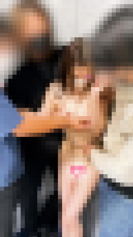 複数人お触り/密室でOL風美女を裸に…/オッパイを揉みしだき、パイパンマンコ丸見え持ち上げ　サンプル画像6