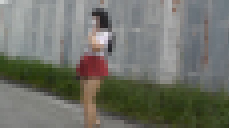 超ミニスカパンチラ　小雪ちゃん３ チェックの赤いミニスカート編　サンプル画像1