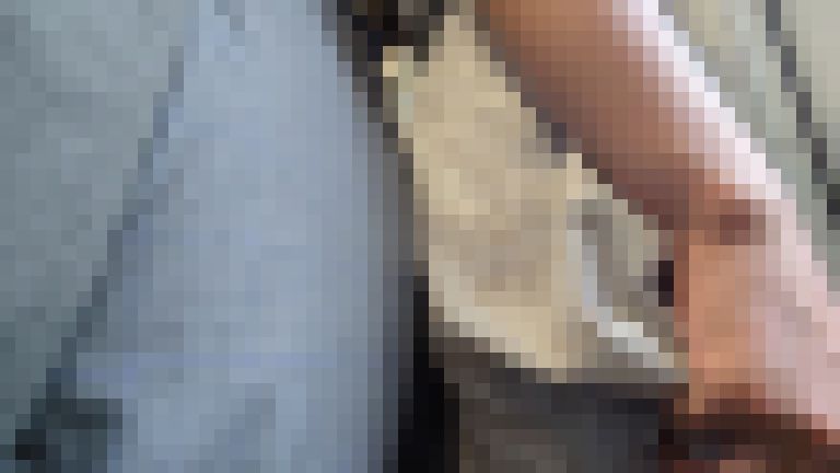 痴かん狂信者 #106【★2】ワンピース美女の柔らかお尻に執拗に押しつけ。防御する手が股間を刺激し疑似手コキに　サンプル画像4