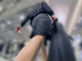 複数の人に入れ替わり立ち代わり触られて（前編） サンプル画像