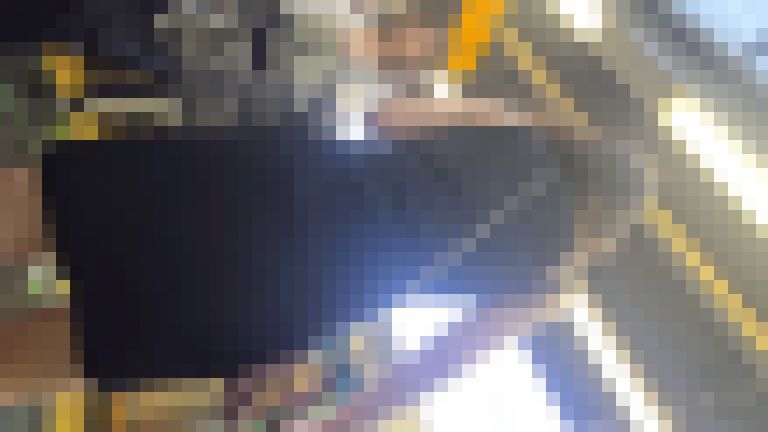 痴かん狂信者 #108【★2】タイトミニワンピ、ブラ紐露出巨乳ギャルの柔らか尻をしつこくお触り→露骨に嫌がる　サンプル画像1