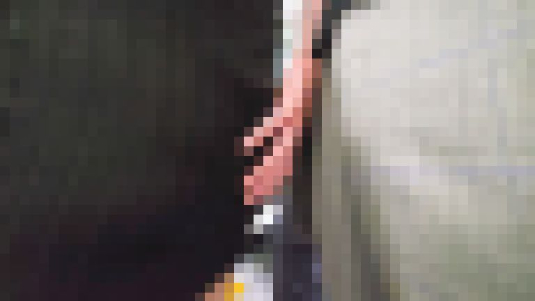 痴かん狂信者 #108【★2】タイトミニワンピ、ブラ紐露出巨乳ギャルの柔らか尻をしつこくお触り→露骨に嫌がる　サンプル画像4