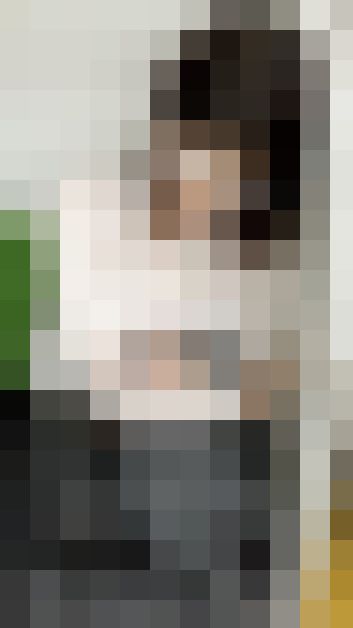 【再販】(電車対面）(顔出し)艶々なロングの黒髪がキレイな美人OLお姉さんを…ただただ…ひたすら…下からのぞきこむようなアングルで観察し　サンプル画像3