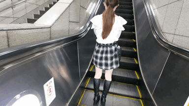 【5日間連続で逆さ撮り】今週もプリ尻は健在 歩き出す瞬間は正面からも撮影してみた　サンプル画像1