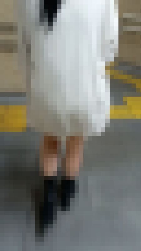 【再販】某アイドルの帰り道を追跡。そそられるスカートの内側　サンプル画像3