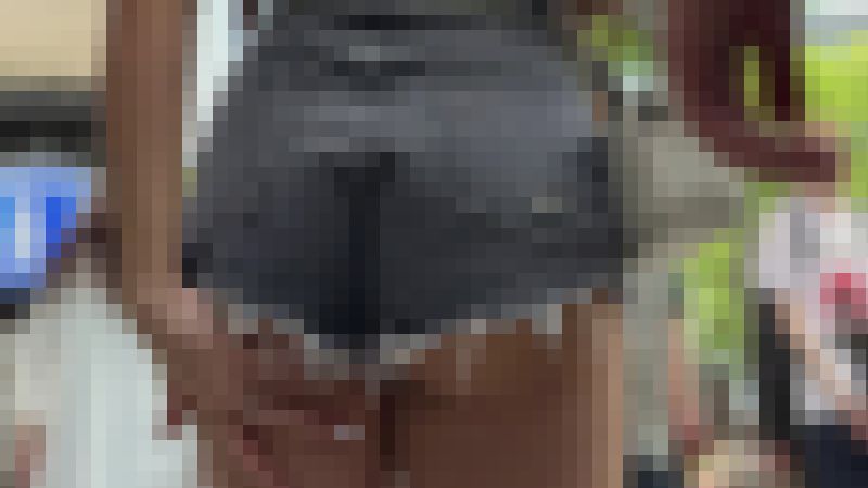 【再販】超おすすめ！お尻出して歩いているカットオフパンツを履いたギャル(/ω＼)　サンプル画像4