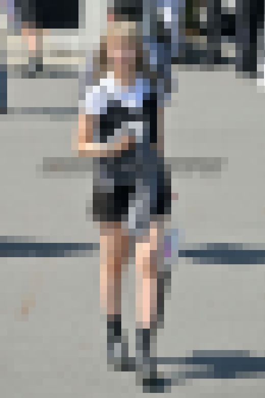 DS画像 202505版：グレーのミニスカにグレーのニーハイソックスがイイ感じな素敵なモデルさん他、多数収録！　サンプル画像2