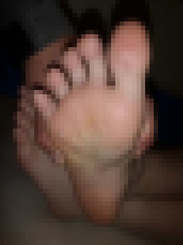 No.43 飲食店で働く女子の足裏　サンプル画像3