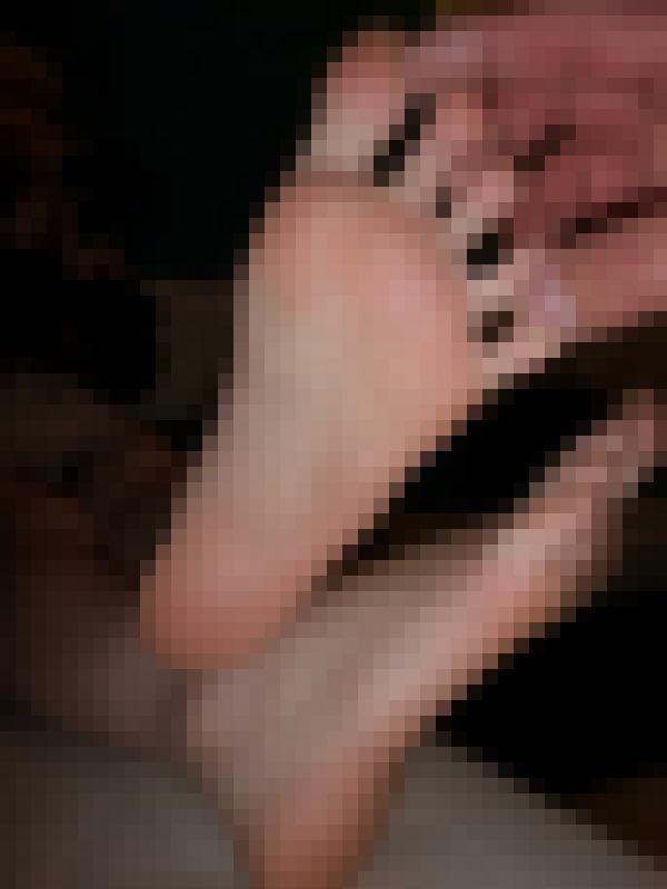 No.43 飲食店で働く女子の足裏　サンプル画像4