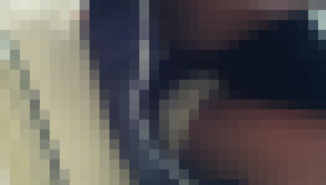 【盗撮風】【パンチラ】ショッピングを楽しむ女の子　見せパンからはみ出たパンティがそそります サンプル画像