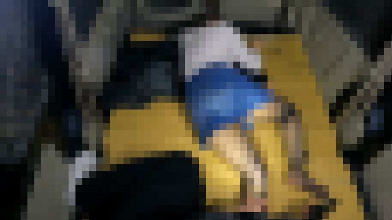 【再販】深夜の大都会 階段でうずくまるデニムミニスカギャルの桃色透け下着　サンプル画像2