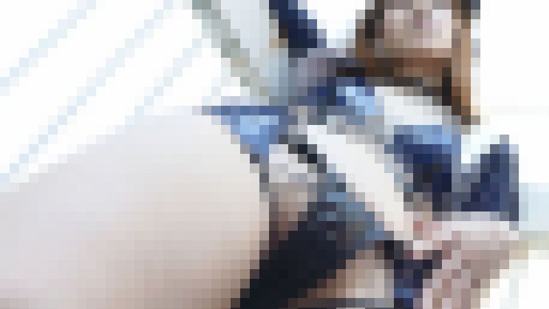 超高画質FHD動画 スタイル抜群S級美女レイヤーをゼロ距離ローアングル撮り！ハミ毛も確認　サンプル画像6