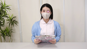 スレンダー清楚ナースが見せつけ?美乳と食い込みパンツを誘惑見せつけ?【M字開脚/おっぱい】 サンプル画像