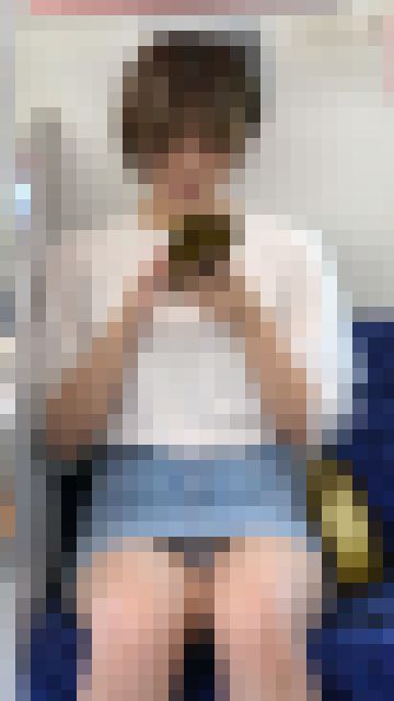 【8月17日まで顔モザなし】デニムミニのショートカットが似合うかわいいお姉さん、花柄スケス毛[4K動画][顔出し][ドアップあり サンプル画像
