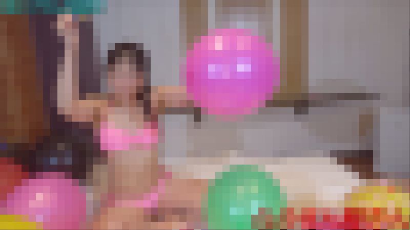 桃園ユリアさんの風船遊び　サンプル画像1
