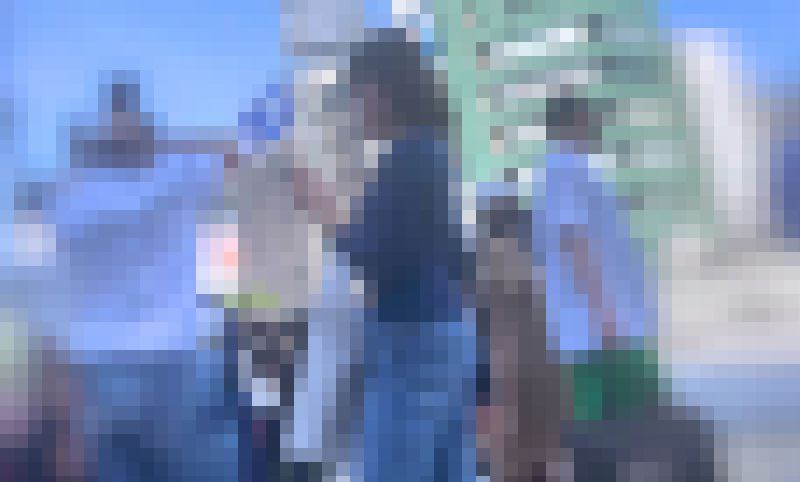 スキニーデニムのスケベ尻を下から堪能！美ボディとエロ尻をパッツンさせてパンティラインで♂を挑発!　サンプル画像5