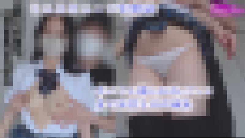 ミニスカニーソ制服で痴かんプレイ(2)顔と純白パンツ股間・デカ尻を2カメ同時撮影 サンプル画像