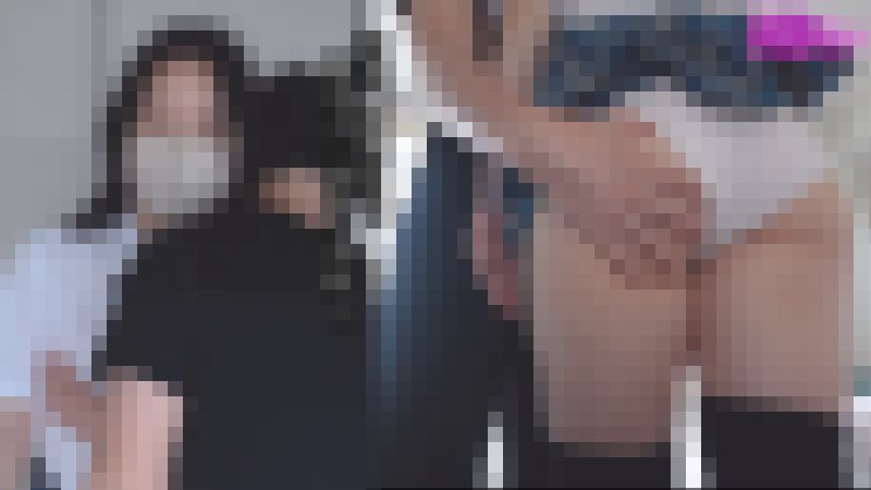 ミニスカニーソ制服で痴かんプレイ(2)顔と純白パンツ股間・デカ尻を2カメ同時撮影　サンプル画像3