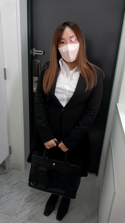 FカップOLが爆乳見せつけ?美巨乳と食い込みパンツで誘惑営業?【おっぱい/生保レディ】 サンプル画像