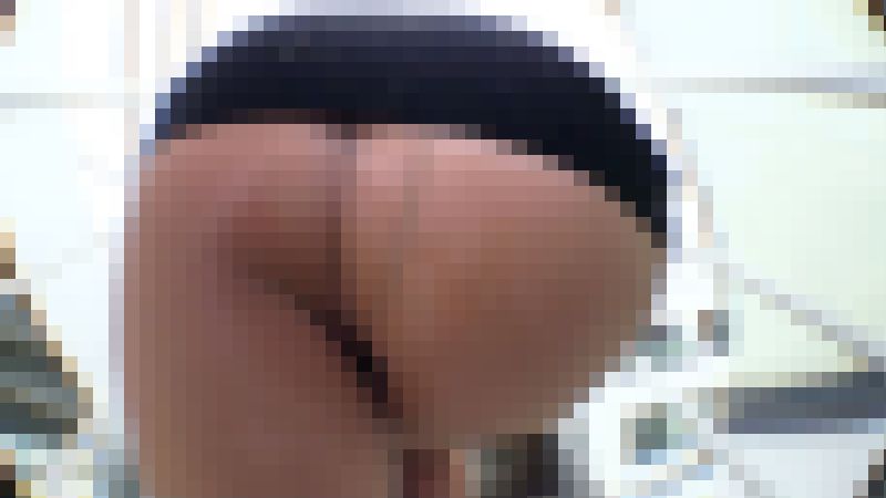 【再販】ヌーディパンスト越し食い込むTバックのOLお姉さんの階段パンチラ　大画像