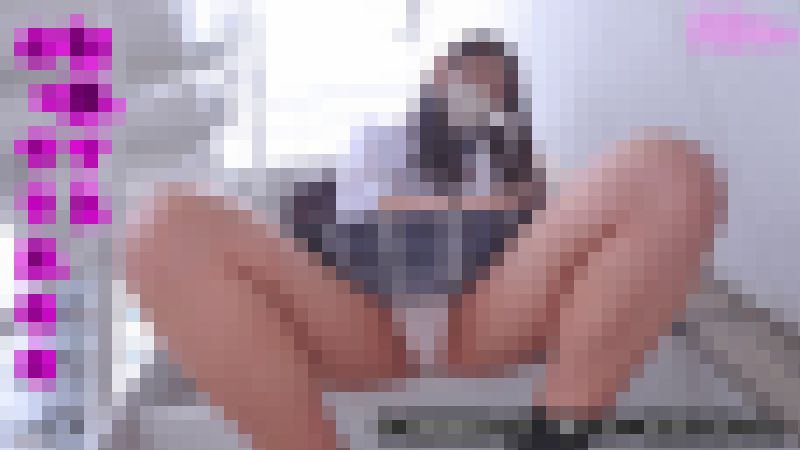 制服JKのむっちり太ももって良いよね（1）上り階段パンチラ、巨尻パンモロ　サンプル画像1