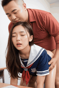 ?AI動画?放課後の制服がほどける沈む陽　大柄な男性に後ろから抱かれて、、、 サンプル画像