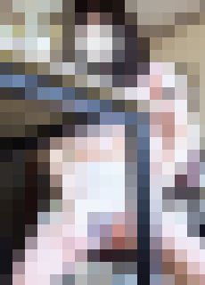 「男の人ってこういうの好きでしょ？?」　机の下でこっそり見せつけパンティ 画像