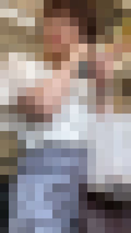 【下からの眺め103】程よい肉付きの長身ＯＬは推定Ｇカップ！　サンプル画像3