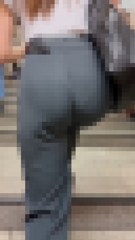 【再販】《４K・高画質》 No.1470「グッと突き出す美巨尻！とてもイヤらしいパンティーが透け透けだなスタイル抜群セレブOL」　サンプル画像1