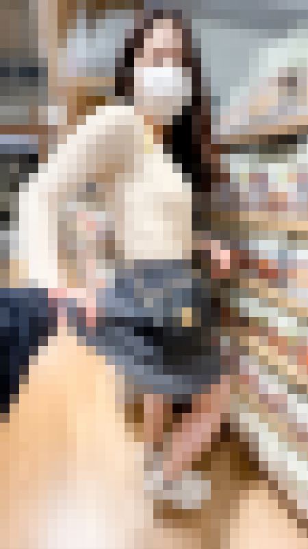 【店内接触vol.1】スタイル抜群!!受付嬢風美女のスカートめくりからの美尻お触り!!　サンプル画像5