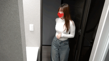 【脱衣所着替え】美乳万歳！透明感MAXのなめらか肌美女の脱衣所着替え　大画像