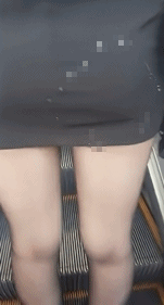 お尻と美脚がエロすぎるOLにぶっかけ悪戯 サンプル画像