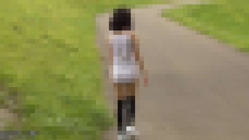 GW特集【細く美しい幼いカラダ】公園で遊ぶ無邪気な少女たち【5作分】お外や店内でスカートから炉利ぱんつ丸出し少女　サンプル画像3