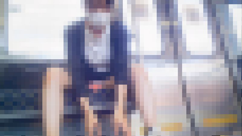 【ハプニングあり】可愛くて胸が大きい私服JKちゃん、お疲れモードでお股緩々対面Pチラ　サンプル画像5