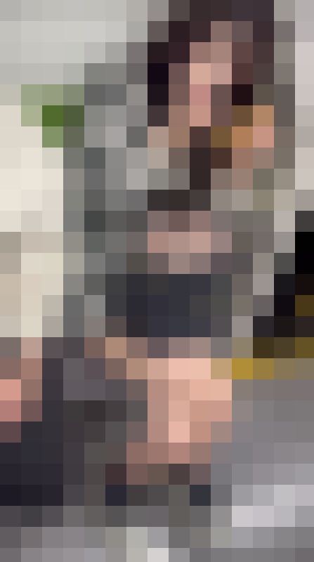 【再販】足を組む2名のS級ミニスカ美人女子大生・ギャルお姉さんを真上から終始見まくります　サンプル画像3