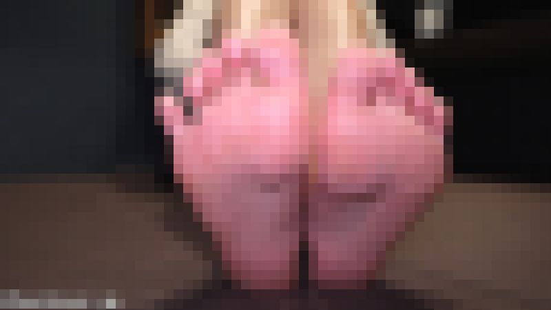 【動画】１９才美容師専門学生ちゃんのじっとり臭った黒ソックス！糸くず詰まった爪素足！デカ尻手マン音！生ハメ喘ぎ声！　サンプル画像3