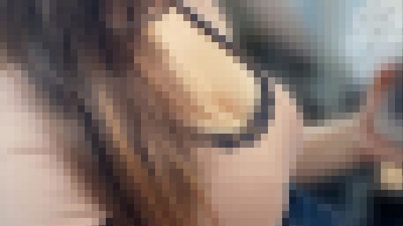 【再販】推定Jカップ？爆乳お姉さんの胸チラを凝視(/ω＼)　サンプル画像1