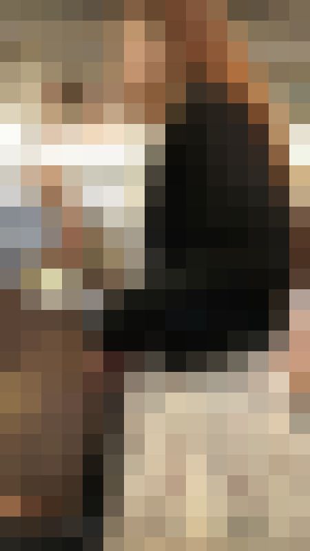 【下からの眺め111】見覚えのあるお姉さんのおっぱいを下から観察! サンプル画像2