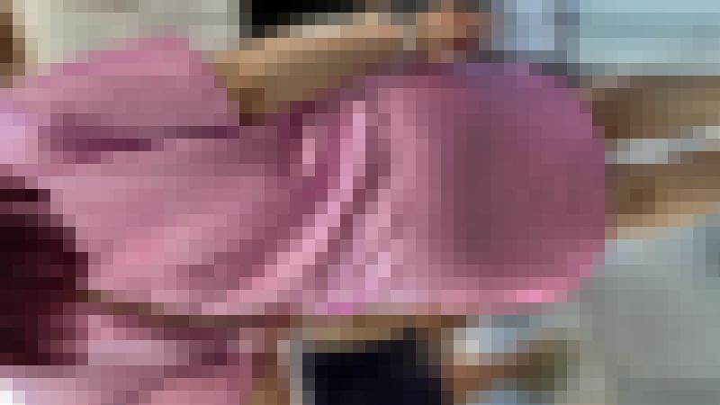 【再販】パンティー透け透け！ピンクのサテンワンピを着たお姉さんを追跡(/ω＼)　サンプル画像4